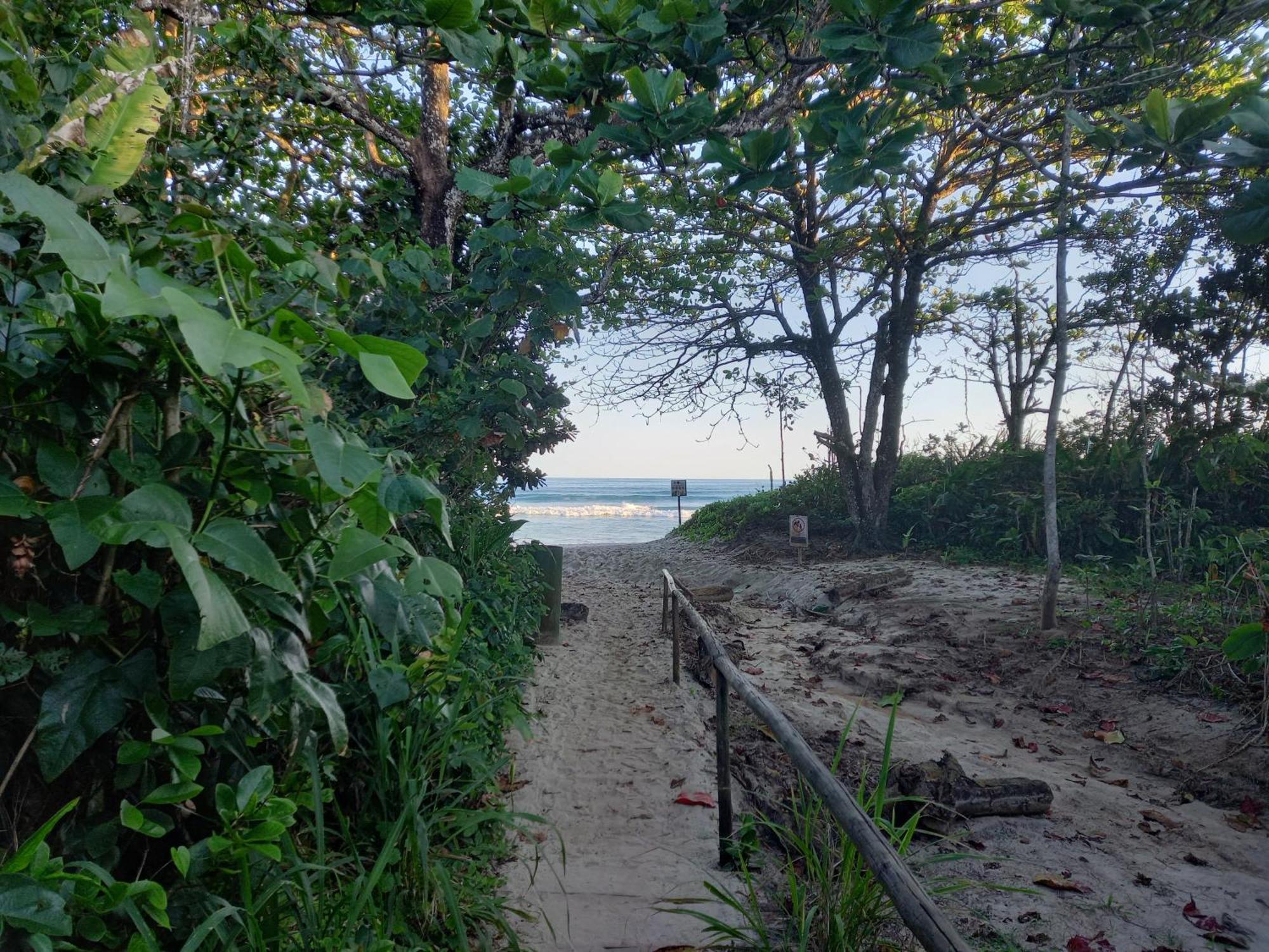 Suite No Condominio Itamambuca - Muito Perto Da Praia !!! Ubatuba Quarto foto